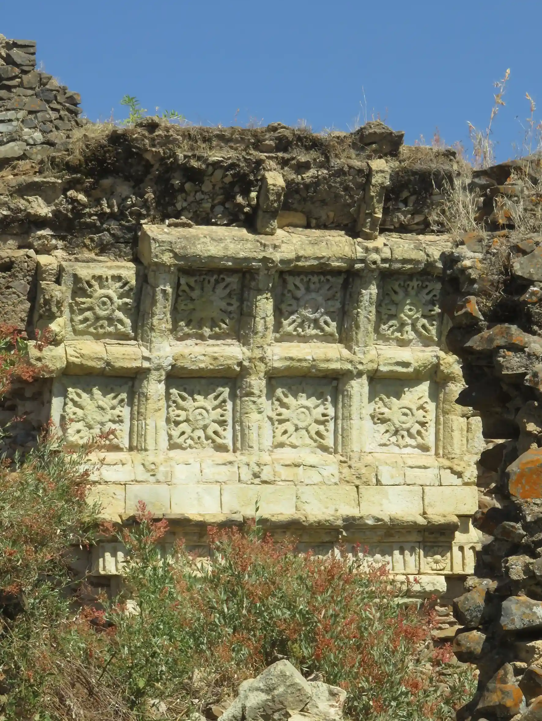 Casetomes clásicos de la arquitectura en ruinas del palacio de Maryam Gimp, en Gorgora Nova.