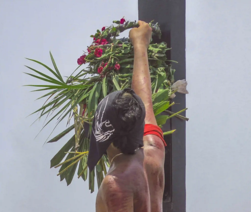 Escenas del Viernes Santo en Pampanga. 